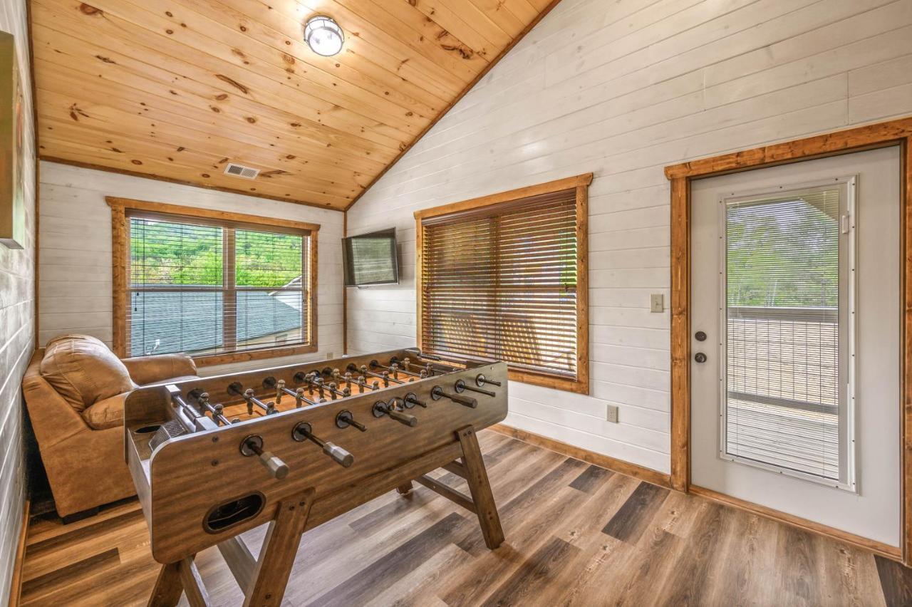 Osprey Nest Cottage Modern New Cabin Pigeon Forge Exterior photo