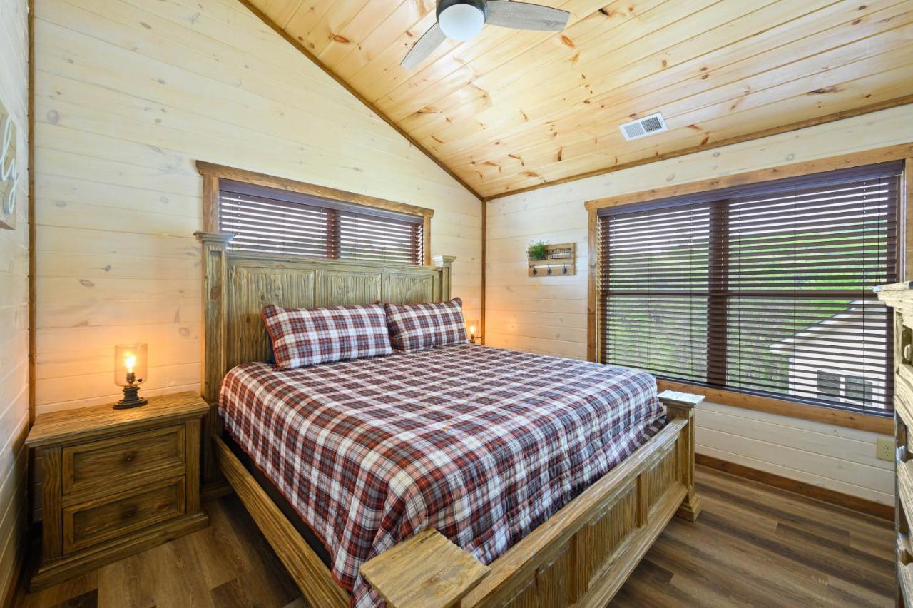Osprey Nest Cottage Modern New Cabin Pigeon Forge Exterior photo